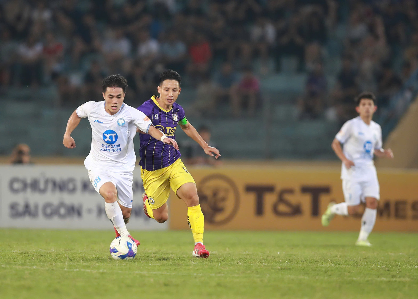 Nam Định gieo sầu cho Hà Nội, bứt phá trong cuộc đua vô địch ảnh 32