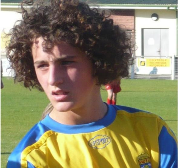 Rabiot thời còn ăn tập tại Pau FC