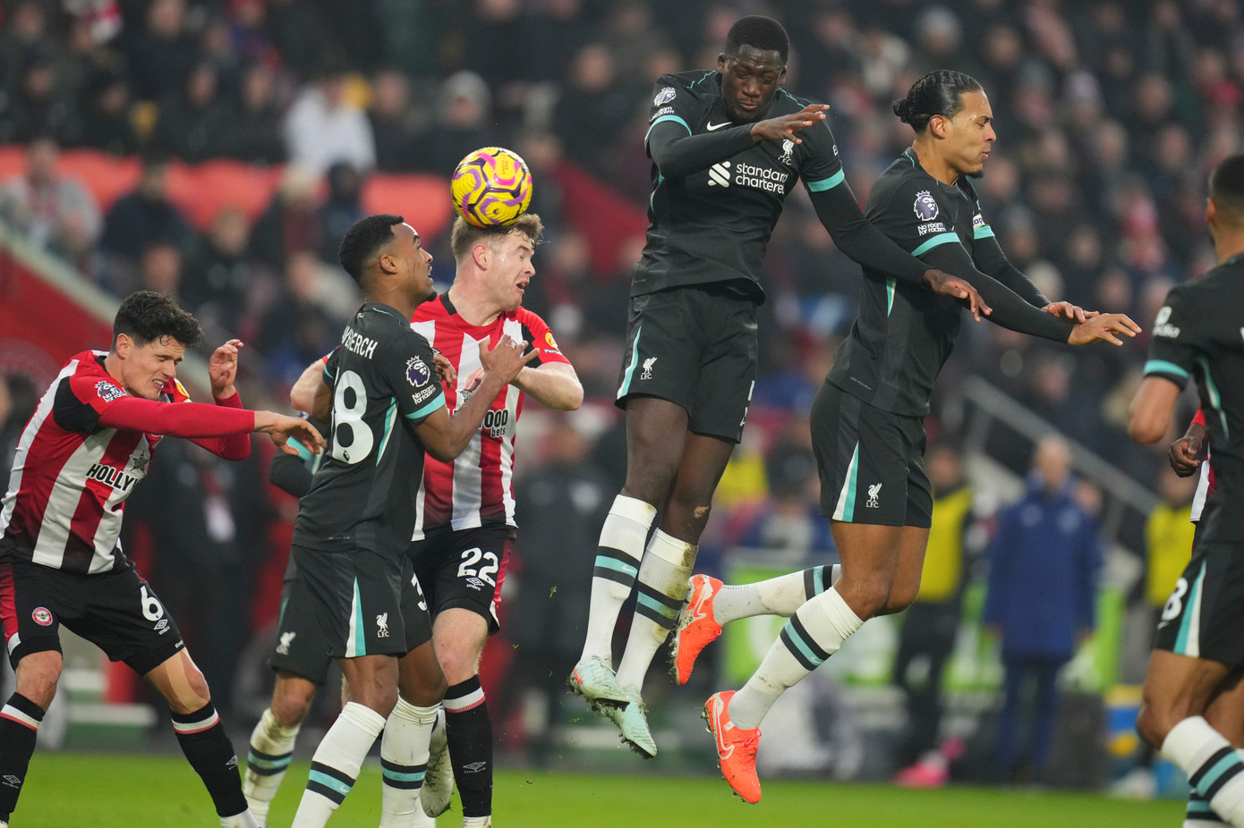 Lập cú đúp phút bù giờ, Nunez giúp Liverpool vượt ải Brentford ảnh 15 Lập cú đúp phút bù giờ, Nunez giúp Liverpool vượt ải Brentford ảnh 15