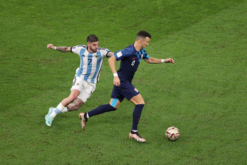 World Cup 2022: Messi, Alvarez tỏa sáng, Argentina hạ đẹp Croatia 3-0 vào chung kết ảnh 24