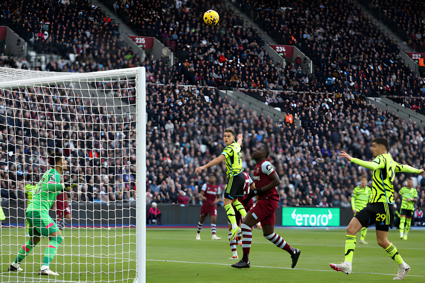 'Bom tấn' rực sáng, Arsenal vùi dập West Ham 6 bàn không gỡ ảnh 7 'Bom tấn' rực sáng, Arsenal vùi dập West Ham 6 bàn không gỡ ảnh 7