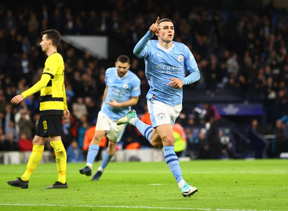 Đại thắng Luton, Manchester City chiếm ngôi đầu giải Ngoại hạng ảnh 3