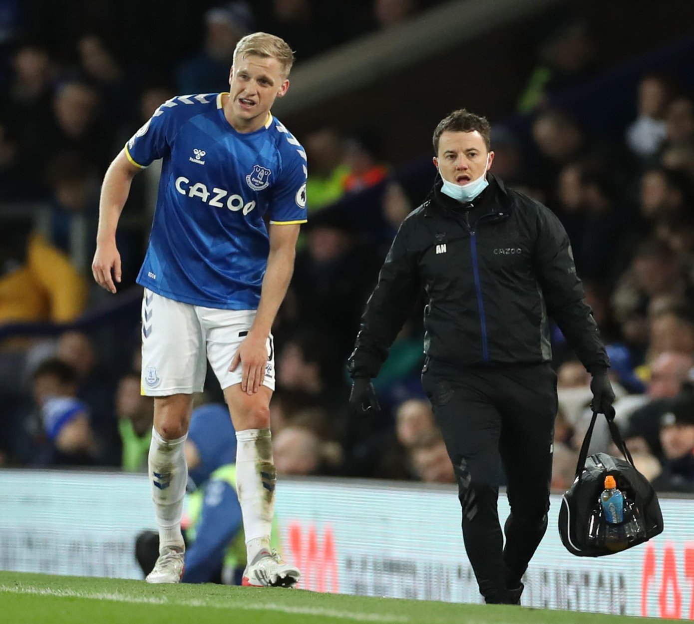 Everton sẽ gặp vô vàn khó khăn trong thời gian tới