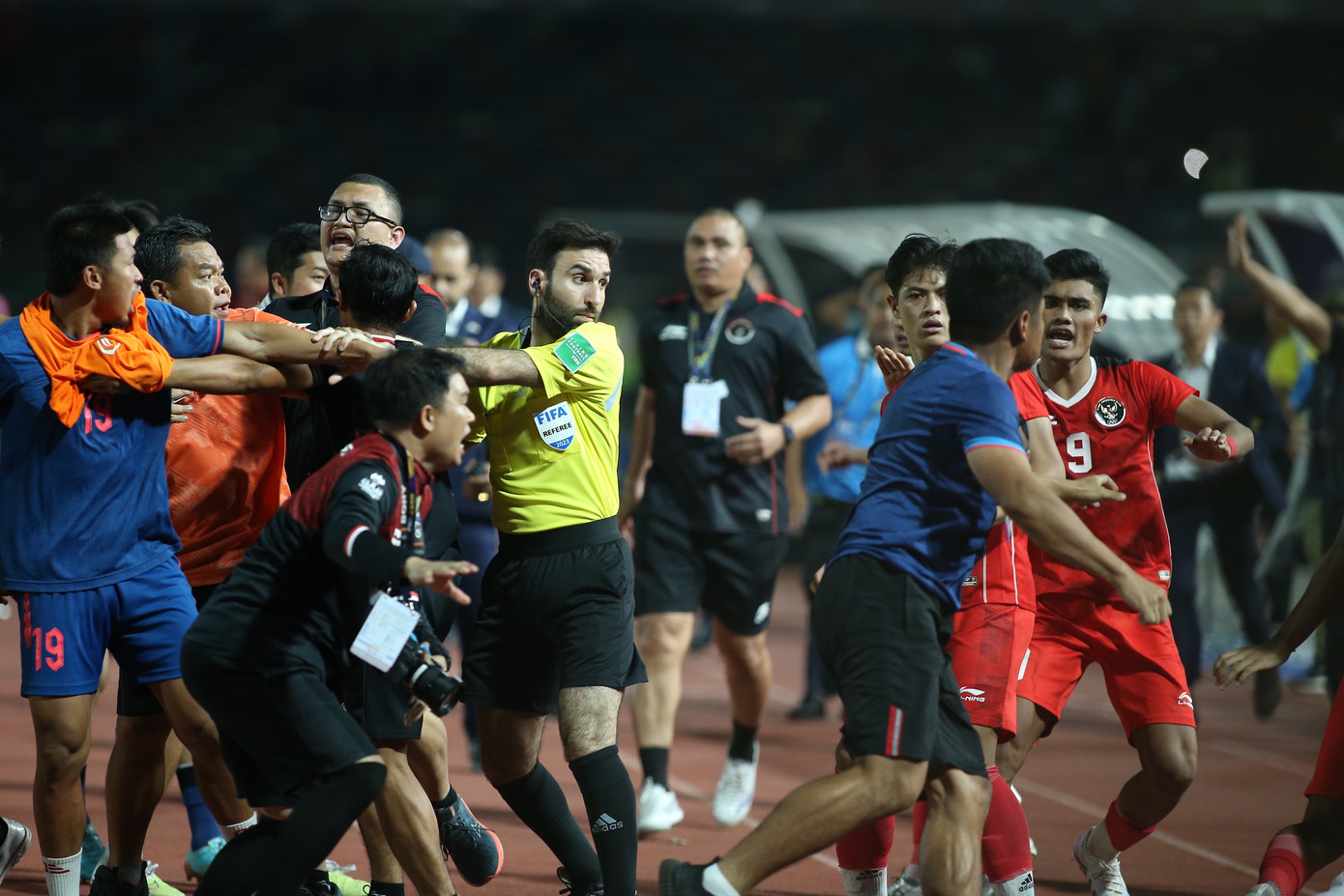 Hạ Thái Lan 5-2, Indonesia giành HCV SEA Games sau 32 năm chờ đợi ảnh 24