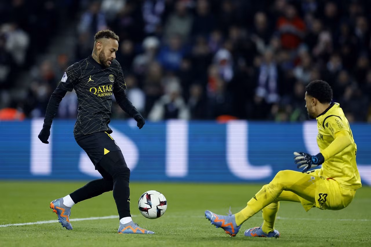 Neymar đưa PSG lên dẫn trước vào đầu hiệp 2