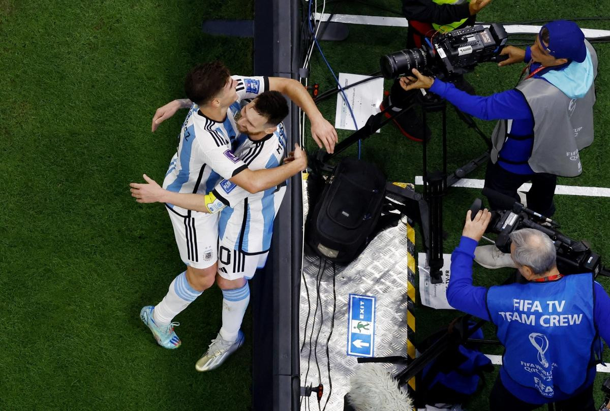World Cup 2022: Messi, Alvarez tỏa sáng, Argentina hạ đẹp Croatia 3-0 vào chung kết ảnh 36