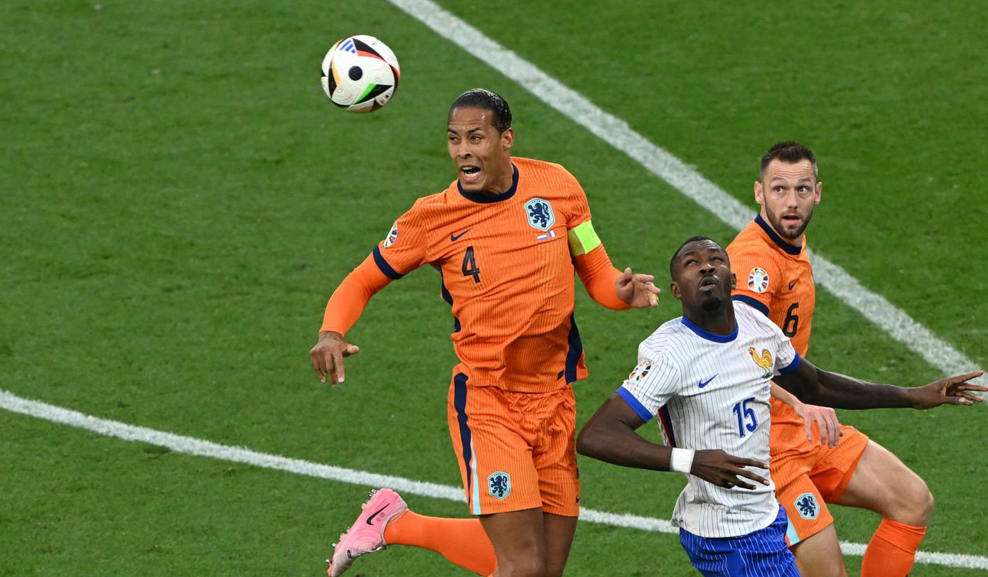 Một bàn thắng bị từ chối, vô số cơ hội bị bỏ lỡ, Pháp chia điểm với Hà Lan trận cầu không bàn thắng ảnh 13 Một bàn thắng bị từ chối, vô số cơ hội bị bỏ lỡ, Pháp chia điểm với Hà Lan trận cầu không bàn thắng ảnh 13