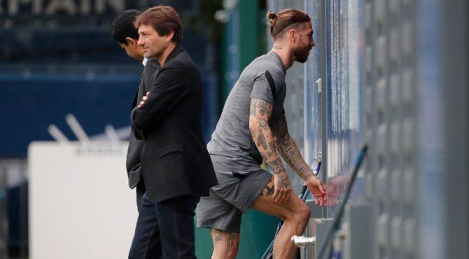 GĐTT Leonardo và Ramos trong một buổi tập của PSG GĐTT Leonardo và Ramos trong một buổi tập của PSG