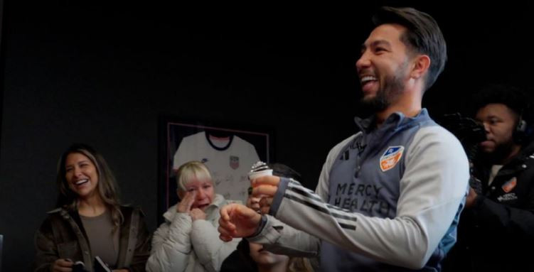 Luciano Acosta nhận danh hiệu Cầu thủ xuất sắc nhất MLS 2023 một cách khiêm tốn