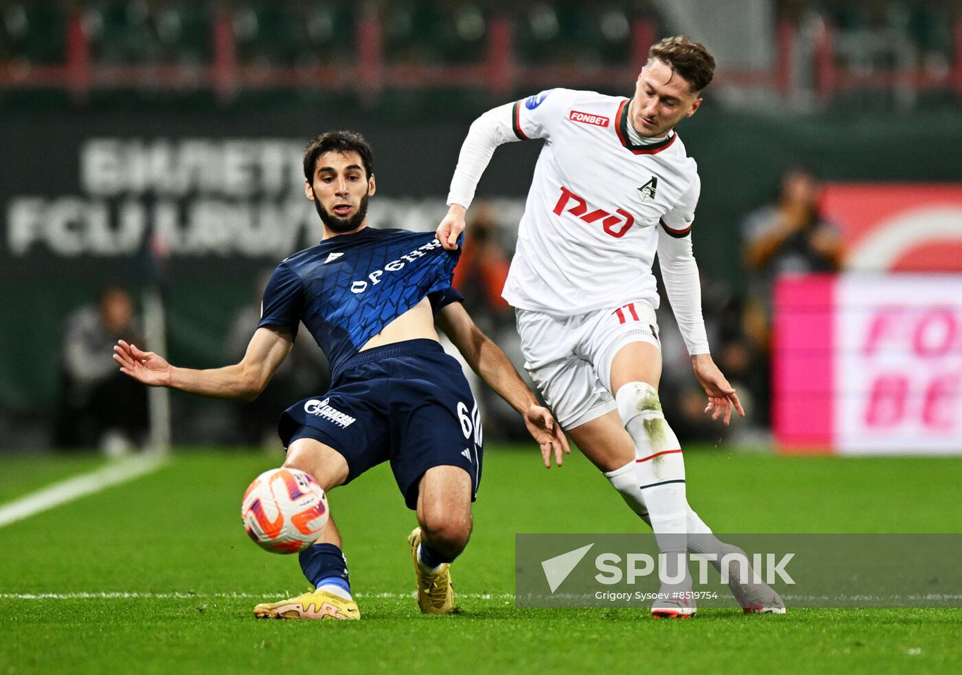 Arsen Adamov là hậu vệ cánh của ĐT Nga và CLB Zenit