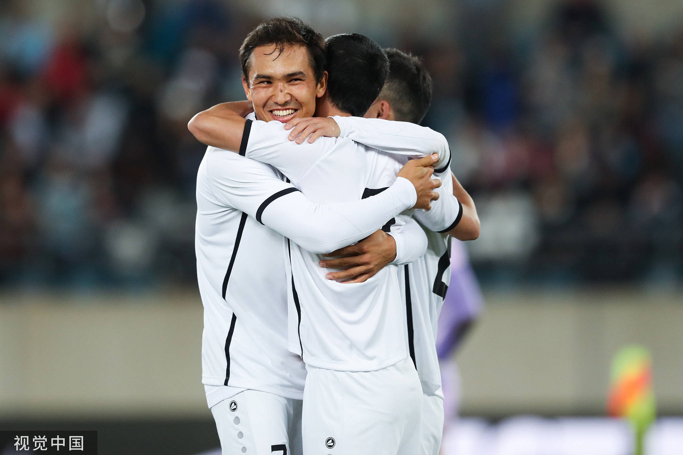 Uzbekistan đều kiểm soát hoàn toàn trận đấu khi gặp Việt Nam và Trung Quốc