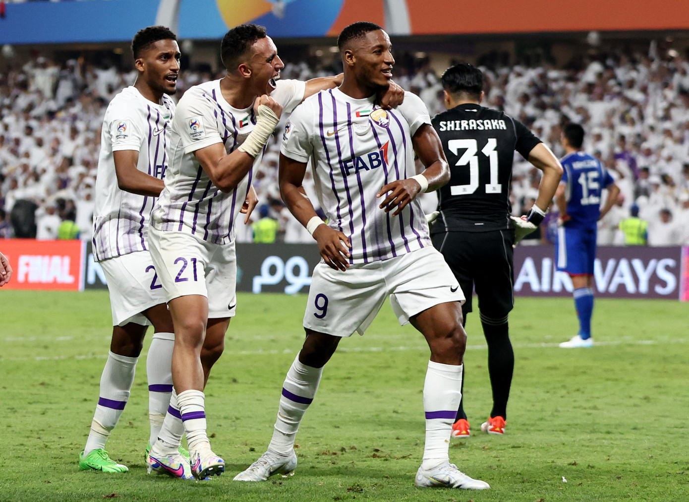 Al Ain không gặp khó khăn để dồn ép đối thủ