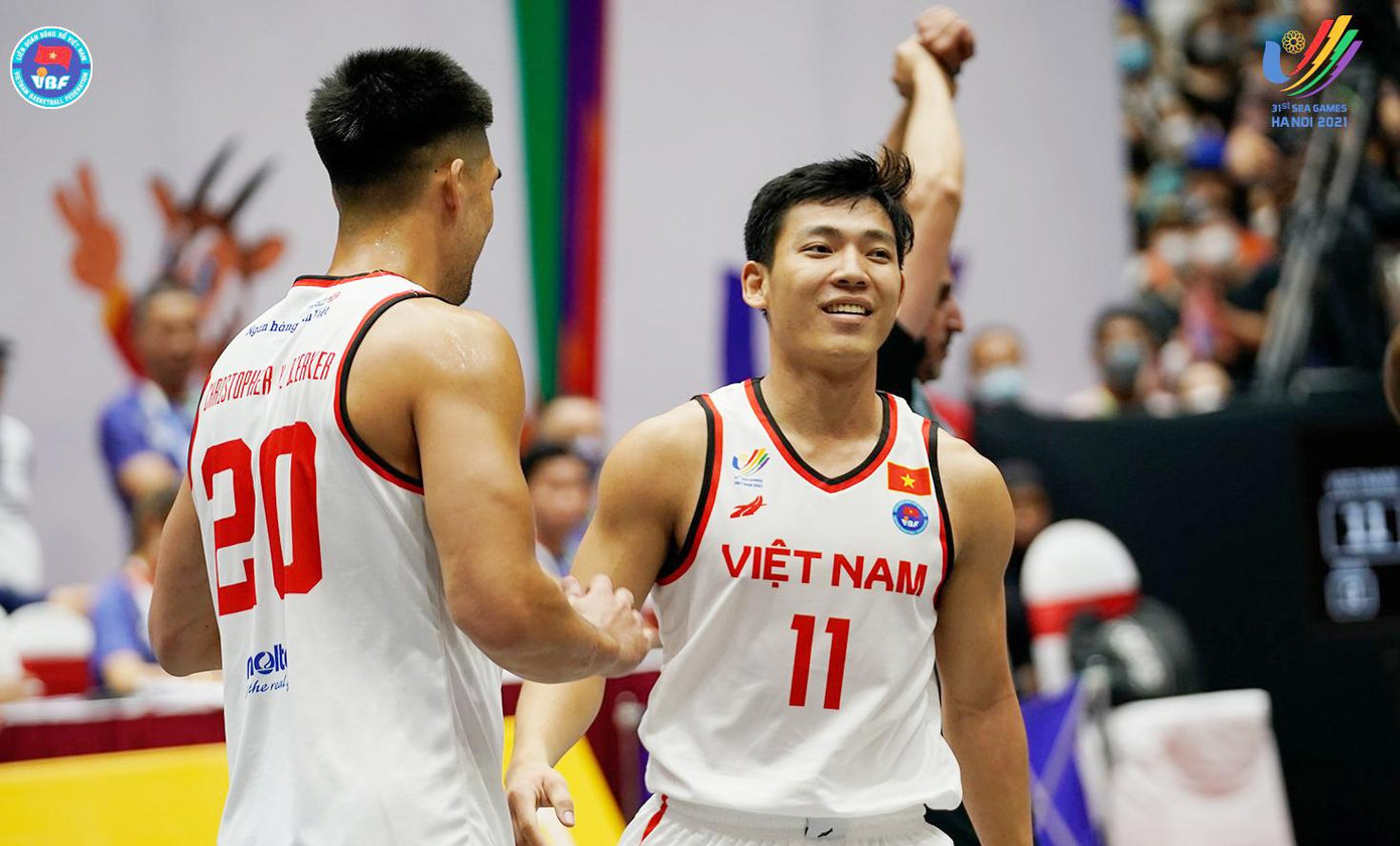 ĐT nam Việt Nam giành lợi thế trong phần lớn thời gian nhưng lại thua ngược