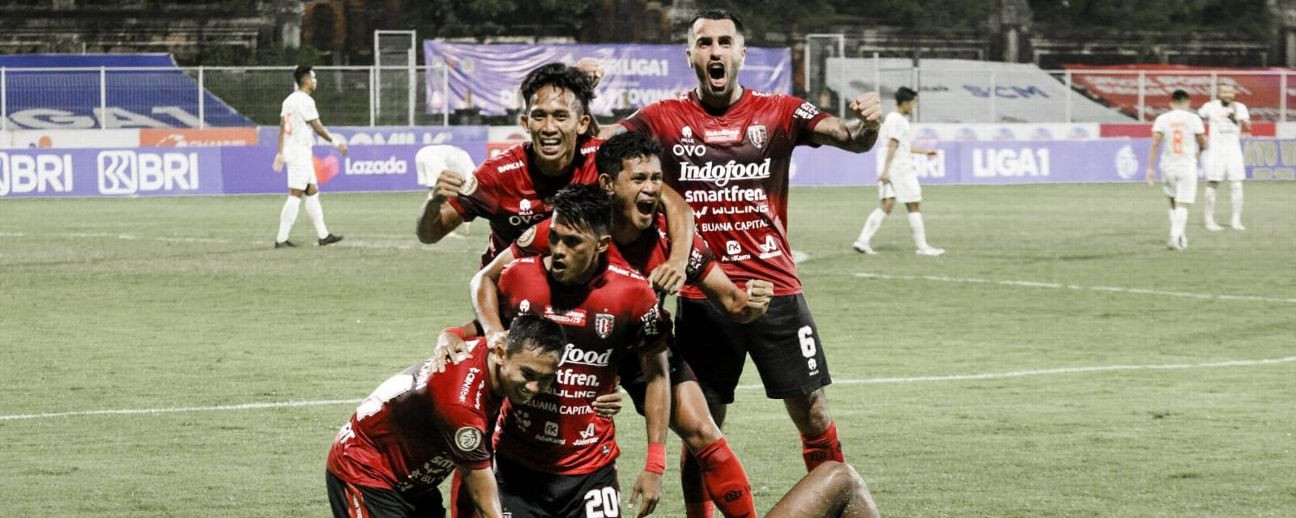 Persija Jakarta còn nợ tiền đối tác trong mua sắm cầu thủ