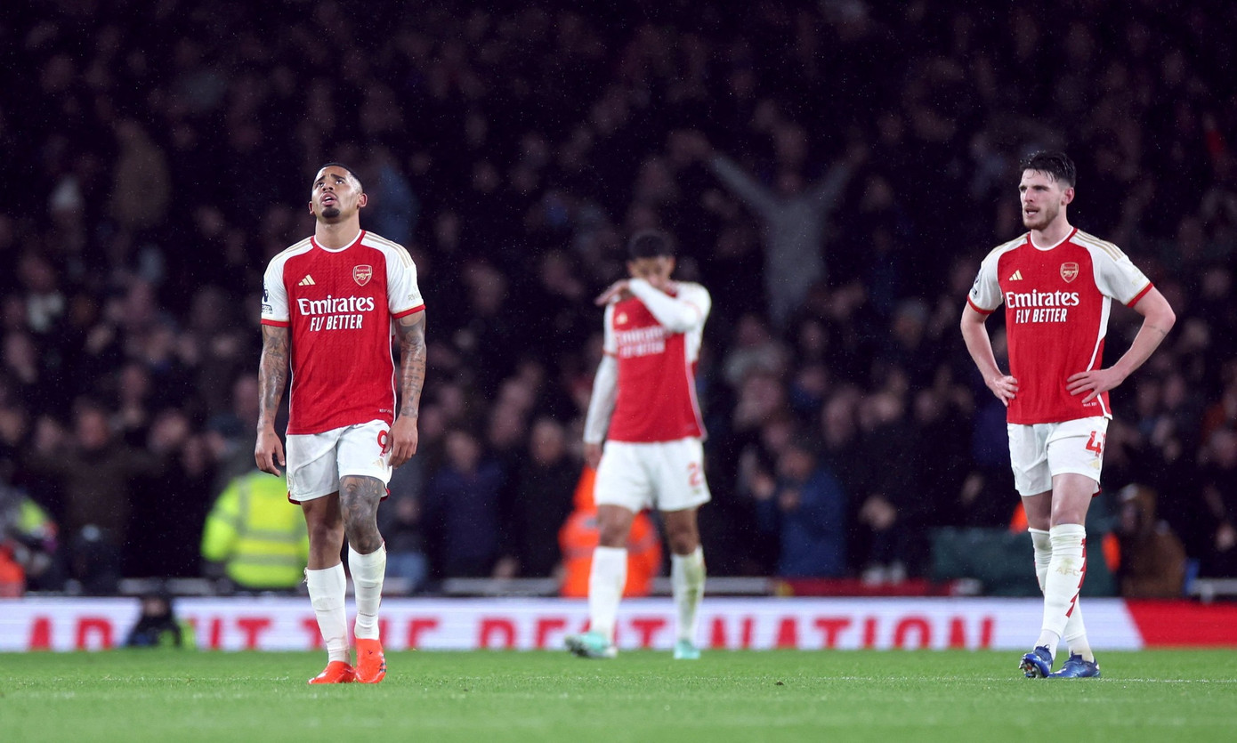 Arsenal thất vọng với những bàn thua Arsenal thất vọng với những bàn thua