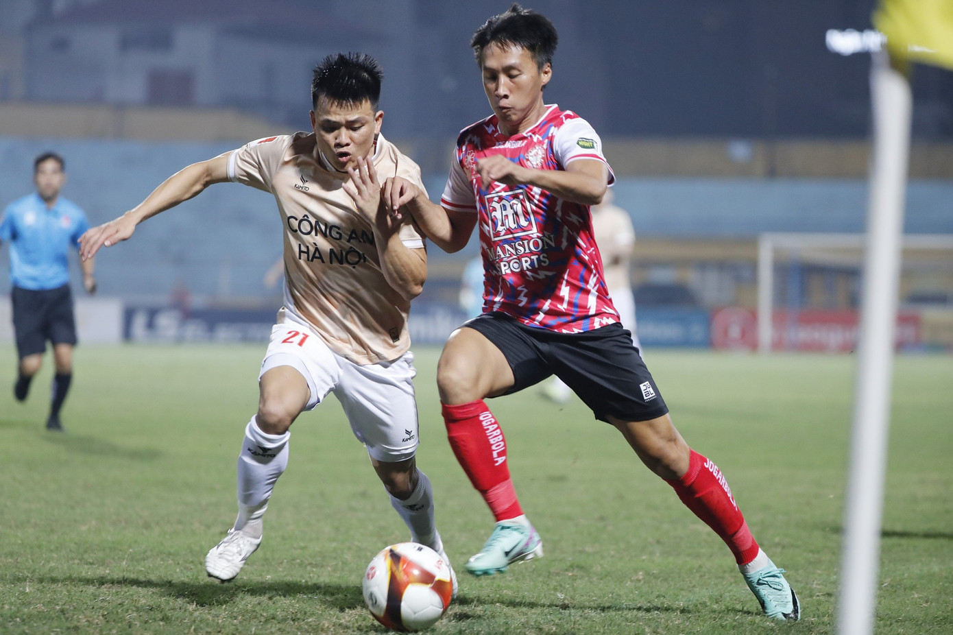 Giúp CAHN đánh bại TP HCM 2-0, HLV Kiatisuk có màn ra mắt thành công ảnh 6 Giúp CAHN đánh bại TP HCM 2-0, HLV Kiatisuk có màn ra mắt thành công ảnh 6