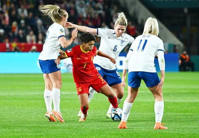 Wang Shang lẻ loi trong trận thua của Trung Quốc