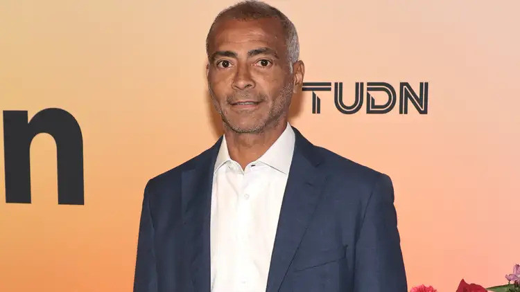 Romario đã 58 tuổi nhưng vẫn sẵn sàng thi đấu chuyên nghiệp