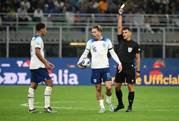 Dàn sao tuyển Anh tiếp tục đá tệ