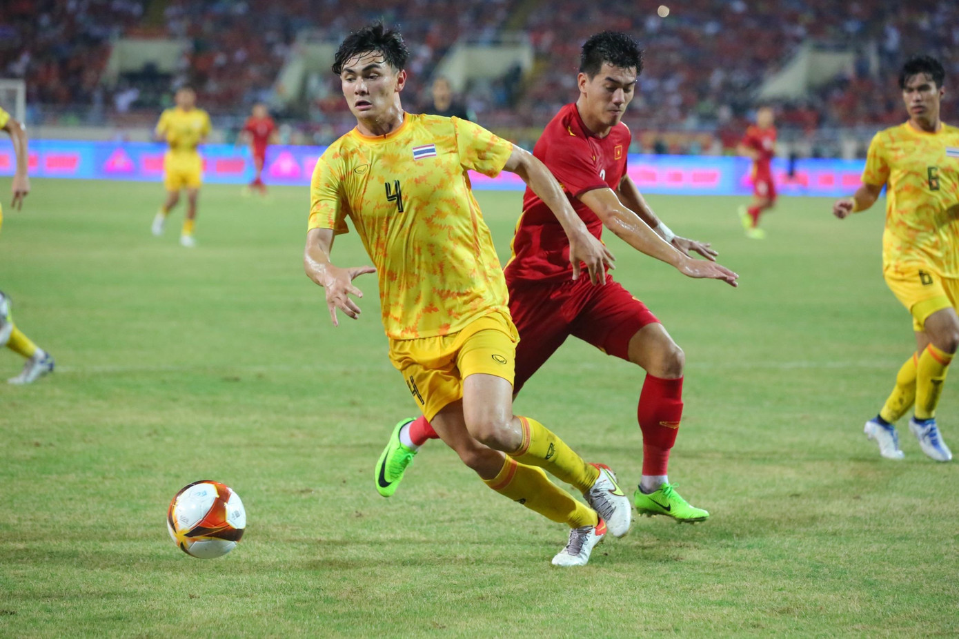 ĐT Việt Nam sẽ bước vào hành trình chinh phục AFF Cup vào cuối năm nay ĐT Việt Nam sẽ bước vào hành trình chinh phục AFF Cup vào cuối năm nay