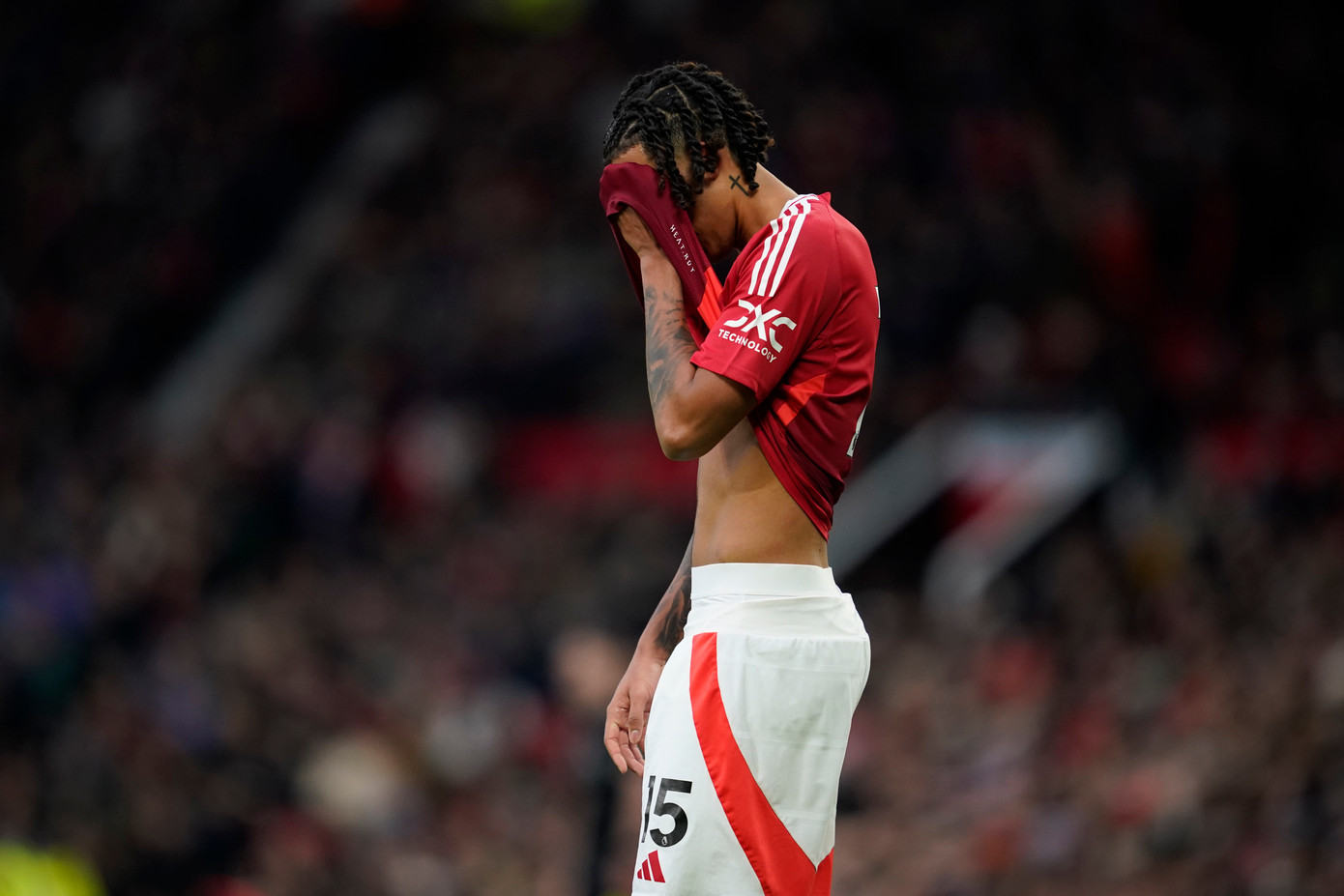 MU gục ngã trên sân nhà trước Crystal Palace ảnh 20 MU gục ngã trên sân nhà trước Crystal Palace ảnh 20