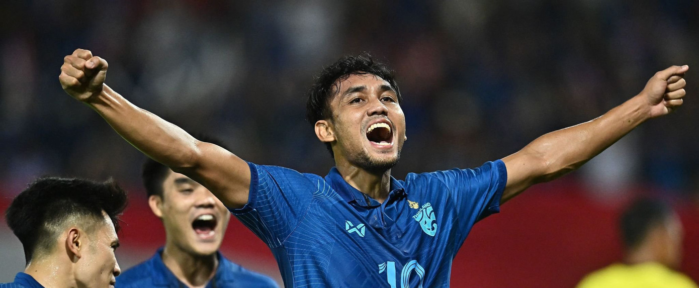 Bán kết AFF Cup: Hạ Hổ Malaya 3-0, Thái Lan hẹn gặp Việt Nam ở chung kết ảnh 15 Bán kết AFF Cup: Hạ Hổ Malaya 3-0, Thái Lan hẹn gặp Việt Nam ở chung kết ảnh 15