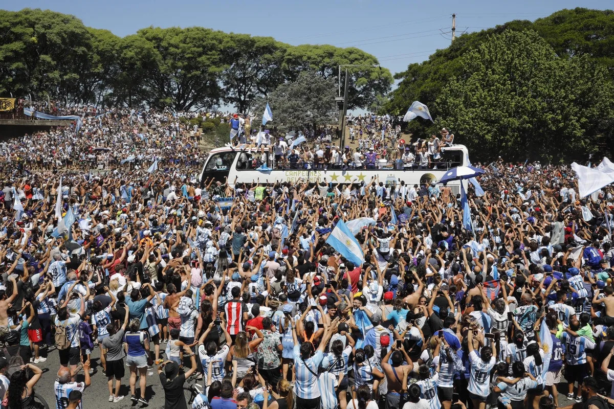 Sẽ lại có biển người chào đón ĐT Argentina?