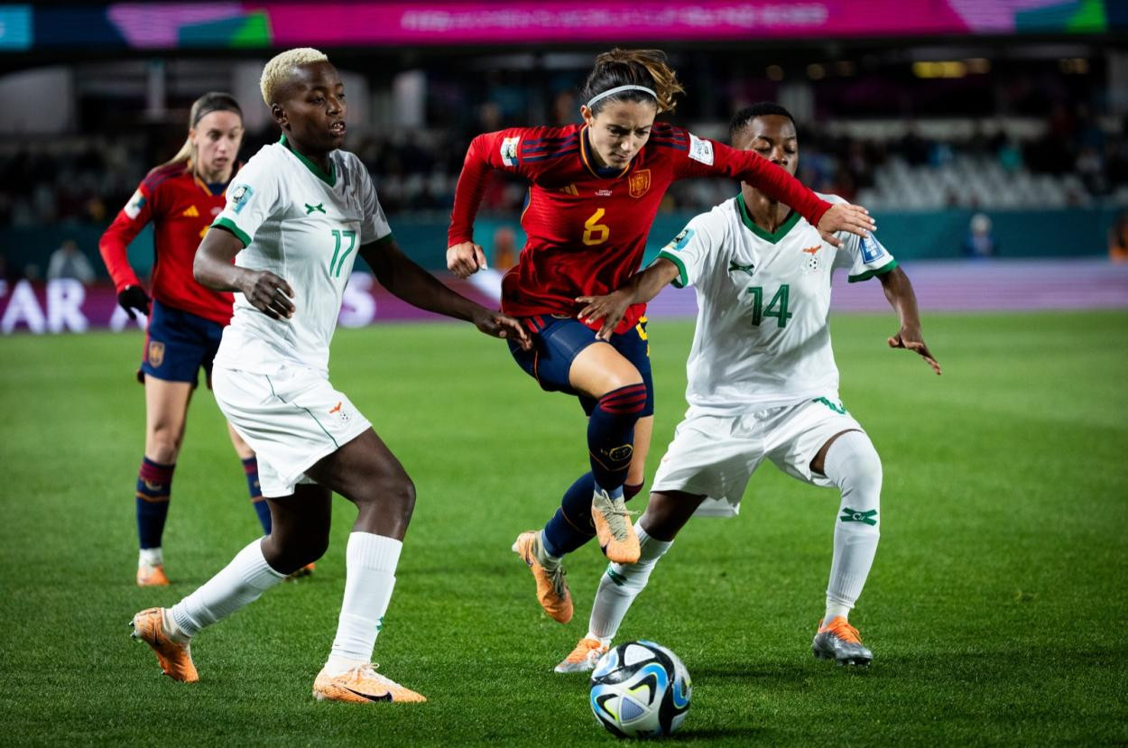 Đánh bại Zambia 5-0, Tây Ban Nha vượt lên dẫn đầu bảng C ảnh 25 Đánh bại Zambia 5-0, Tây Ban Nha vượt lên dẫn đầu bảng C ảnh 25