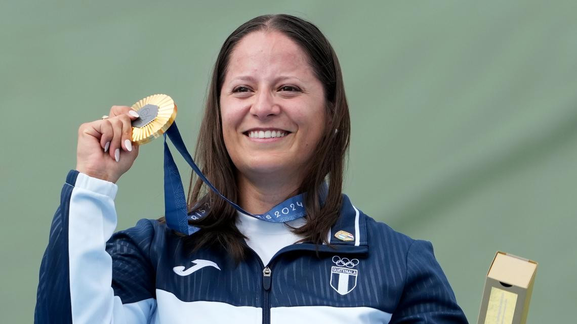 Adriana giành HCV lịch sử cho thể thao Guatemala Adriana giành HCV lịch sử cho thể thao Guatemala