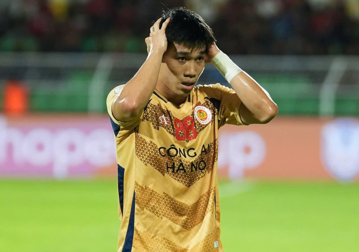 Phung phí cơ hội, CAHN trả giá trước PSM Makassar ảnh 10 Phung phí cơ hội, CAHN trả giá trước PSM Makassar ảnh 10