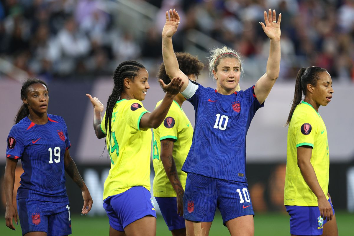 Chiến thắng của Mỹ trước Australia đã giúp Brazil vượt qua chính đội bóng xứ chuột túi ở hiệu số bàn thắng/bại