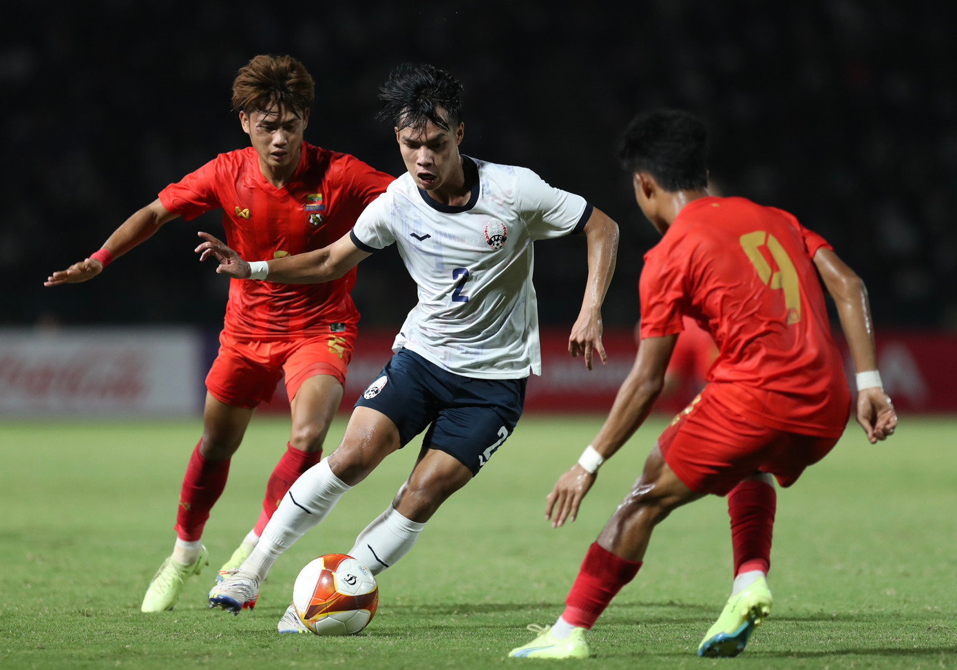 SEA Games 32: Đánh bại chủ nhà 2-0, U22 Myanmar rộng cửa vào bán kết ảnh 13