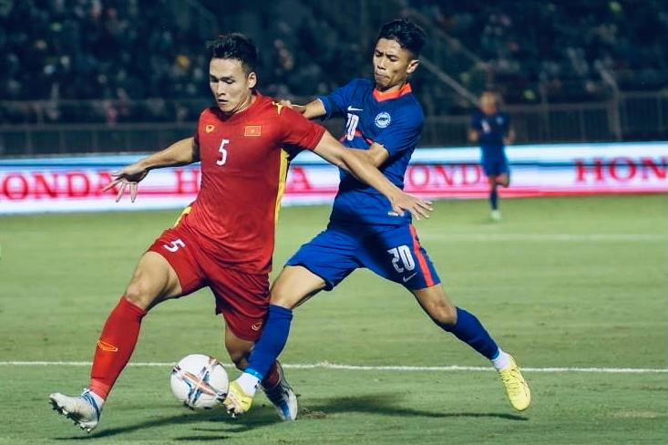 ĐT Việt Nam không sử dụng nhiều trụ cột trước Singapore, trong đó có Quang Hải ĐT Việt Nam không sử dụng nhiều trụ cột trước Singapore, trong đó có Quang Hải