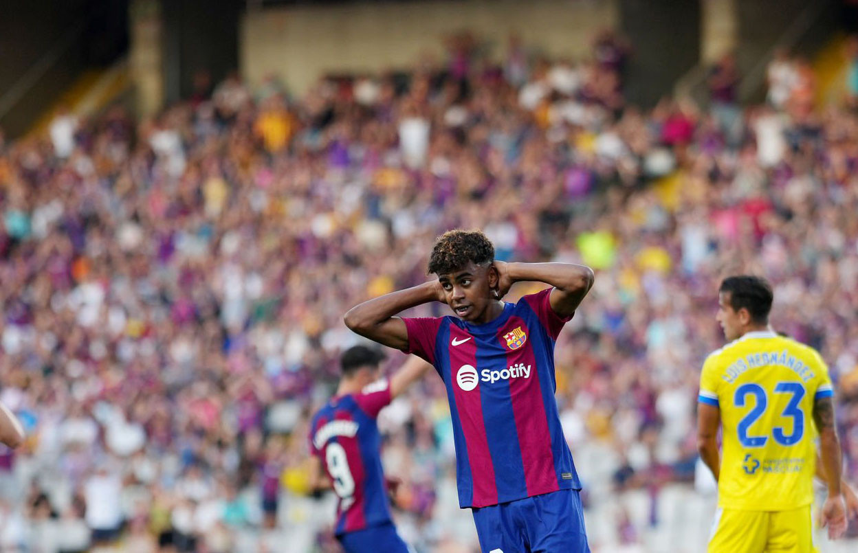 Yamal liên tiếp uy hiếp đối thủ