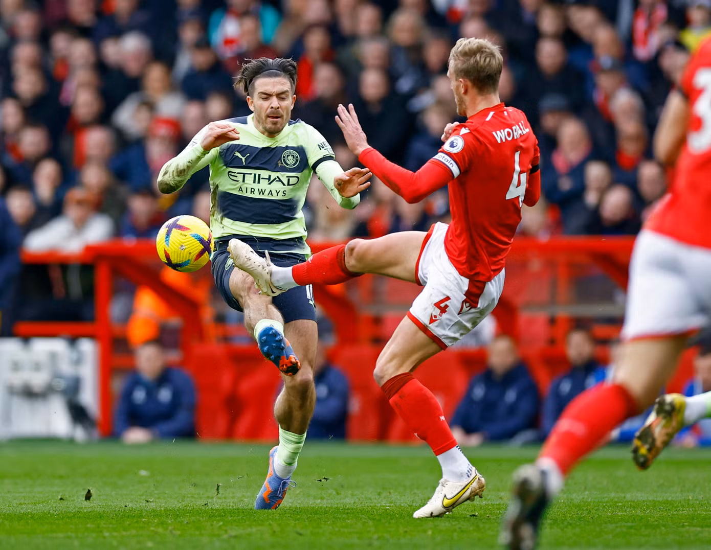 Bị Nottingham chia điểm, Man City mất ngôi đầu về lại tay Arsenal ảnh 10