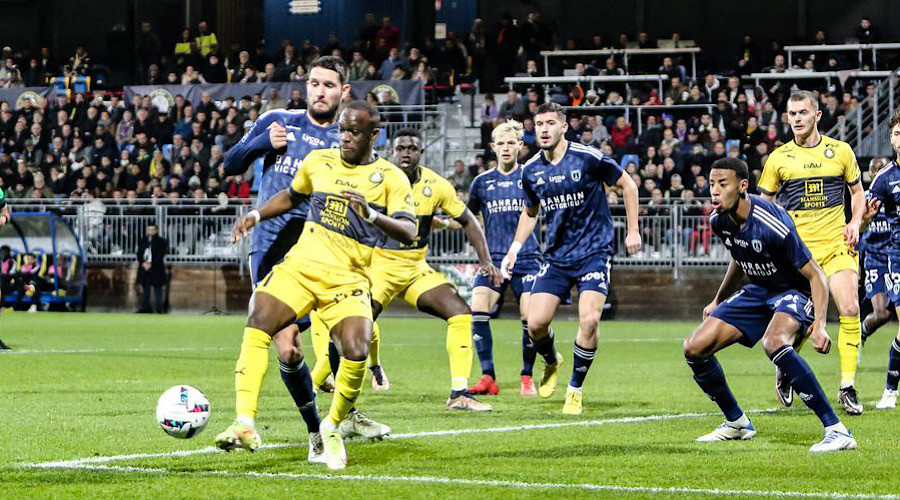 Pau tấn công bế tắc hoàn toàn trước Paris FC Pau tấn công bế tắc hoàn toàn trước Paris FC