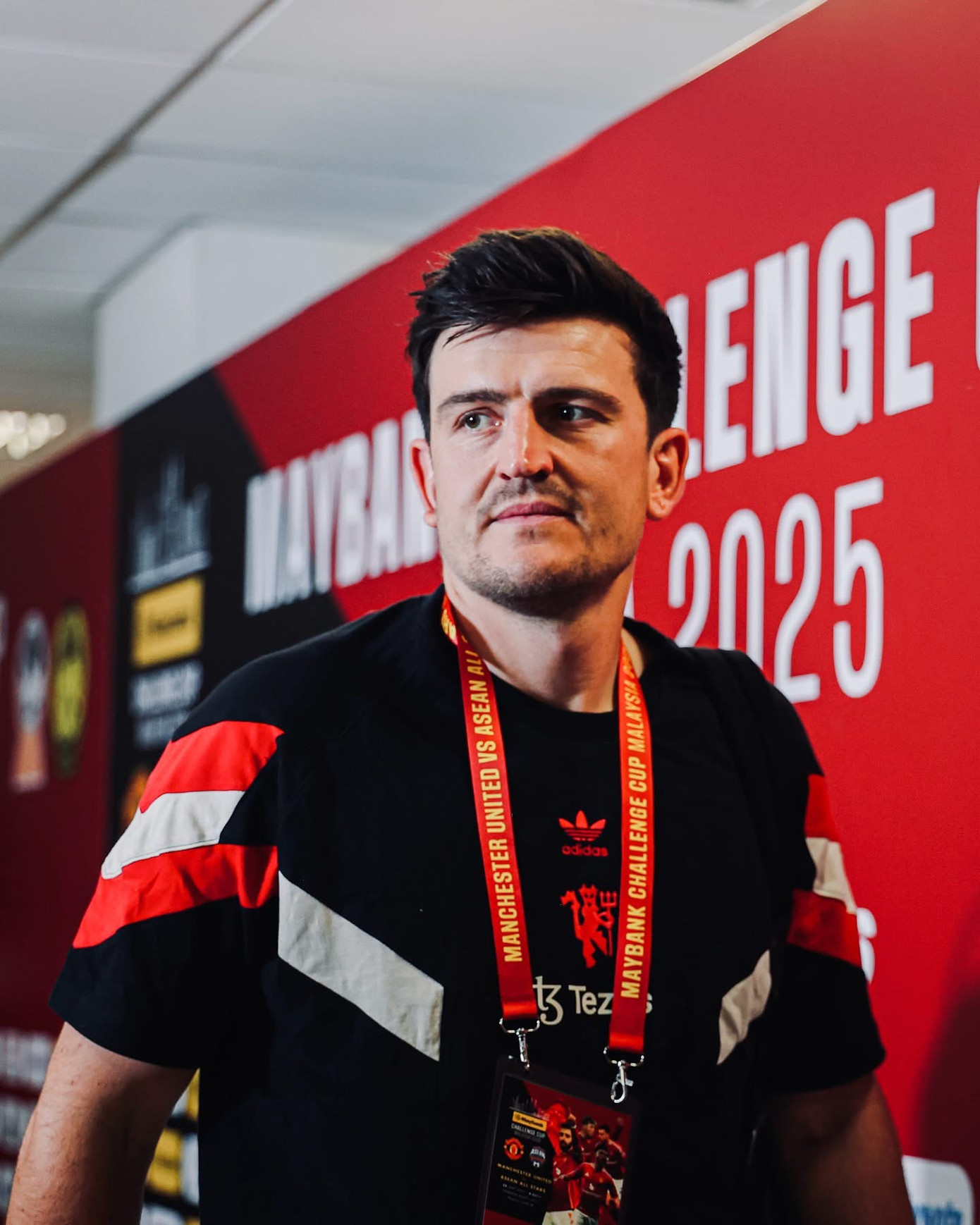 Hoàng Đức, Duy Mạnh và đồng đội đánh bại các ngôi sao MU ảnh 2