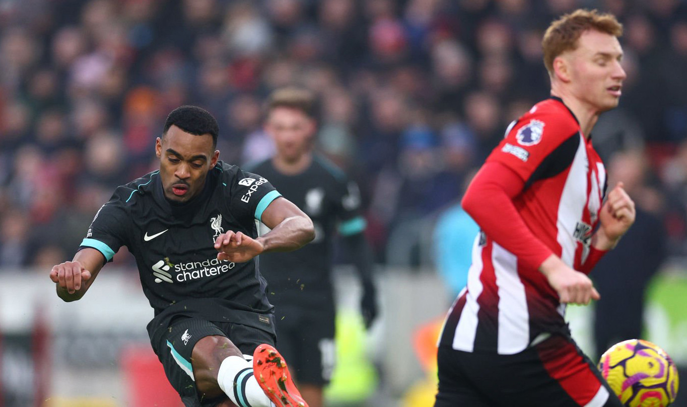 Lập cú đúp phút bù giờ, Nunez giúp Liverpool vượt ải Brentford ảnh 7 Lập cú đúp phút bù giờ, Nunez giúp Liverpool vượt ải Brentford ảnh 7