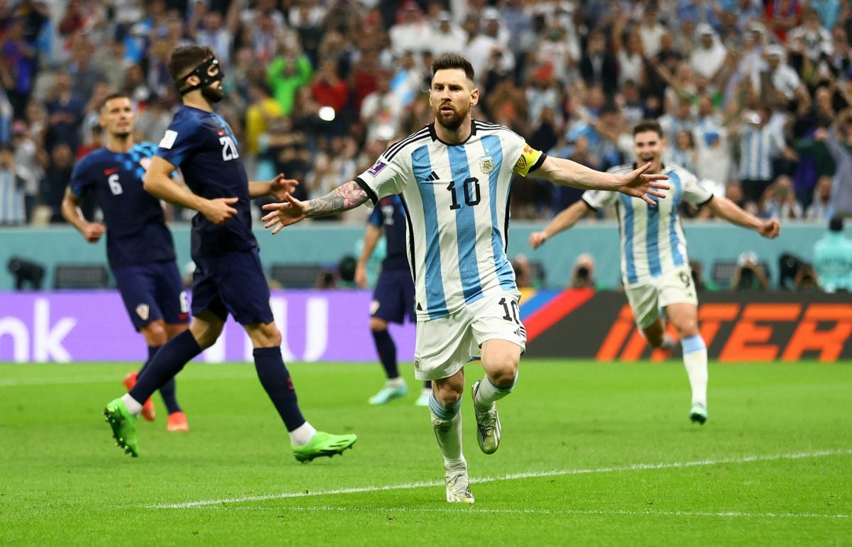 World Cup 2022: Messi, Alvarez tỏa sáng, Argentina hạ đẹp Croatia 3-0 vào chung kết ảnh 37