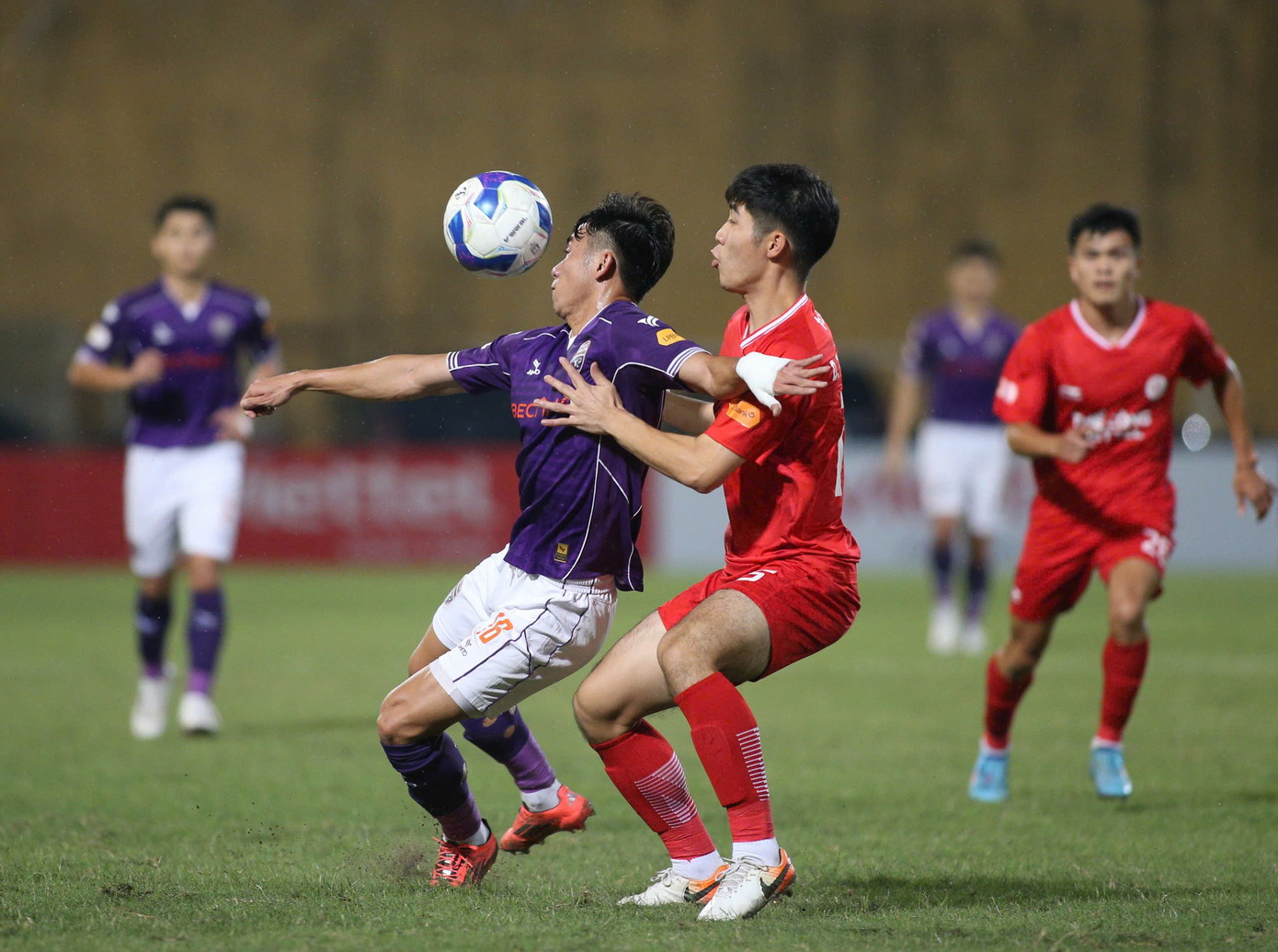 Đánh bại HAGL, Thể Công Viettel phả hơi nóng vào cuộc đua vô địch ảnh 3