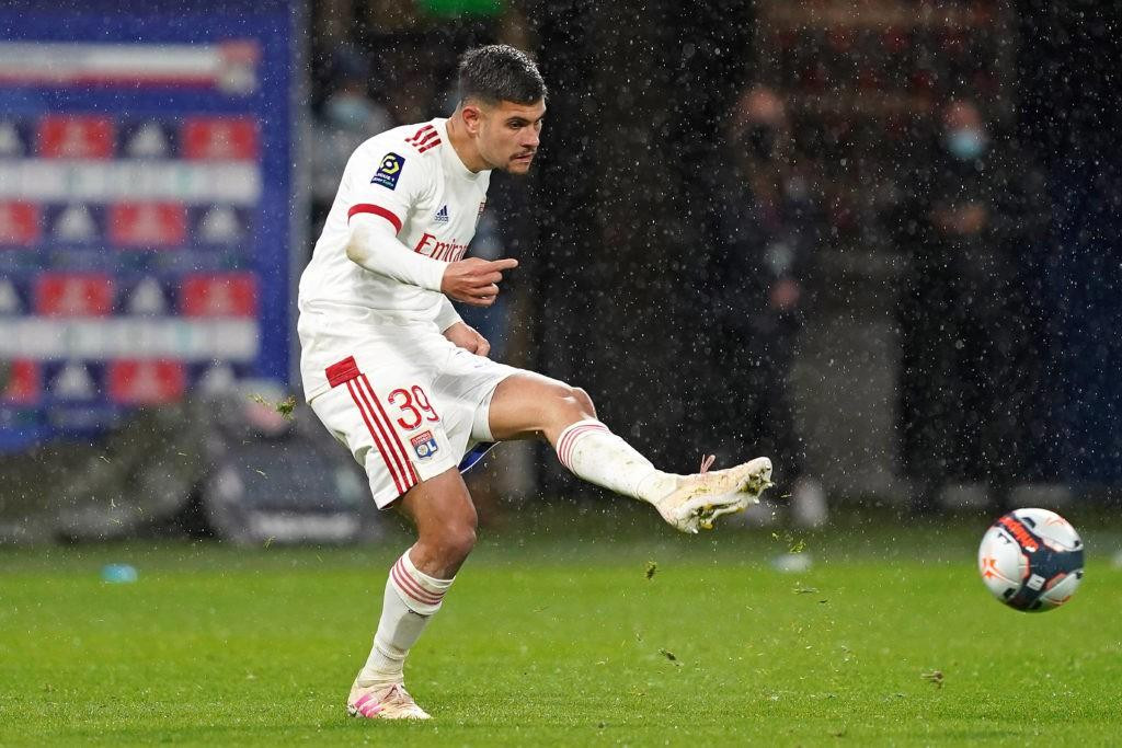 Bruno là 'động cơ' bền bỉ của Lyon Bruno là 'động cơ' bền bỉ của Lyon