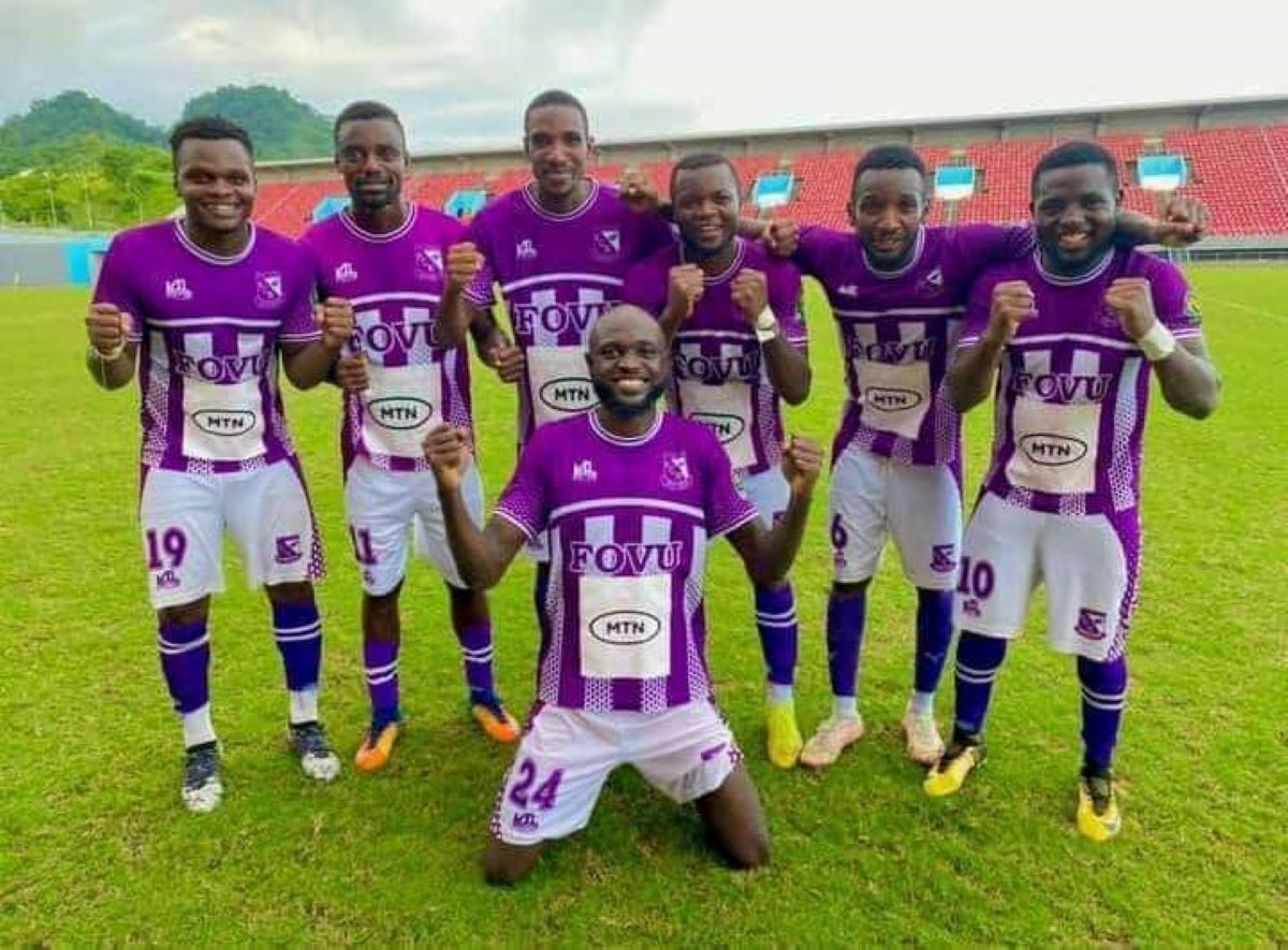 Fovu Baham chỉ mang theo 8 cầu thủ