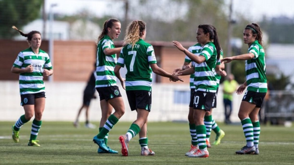 Sporting Lisbon ghi bàn dễ dàng vào lưới Lank