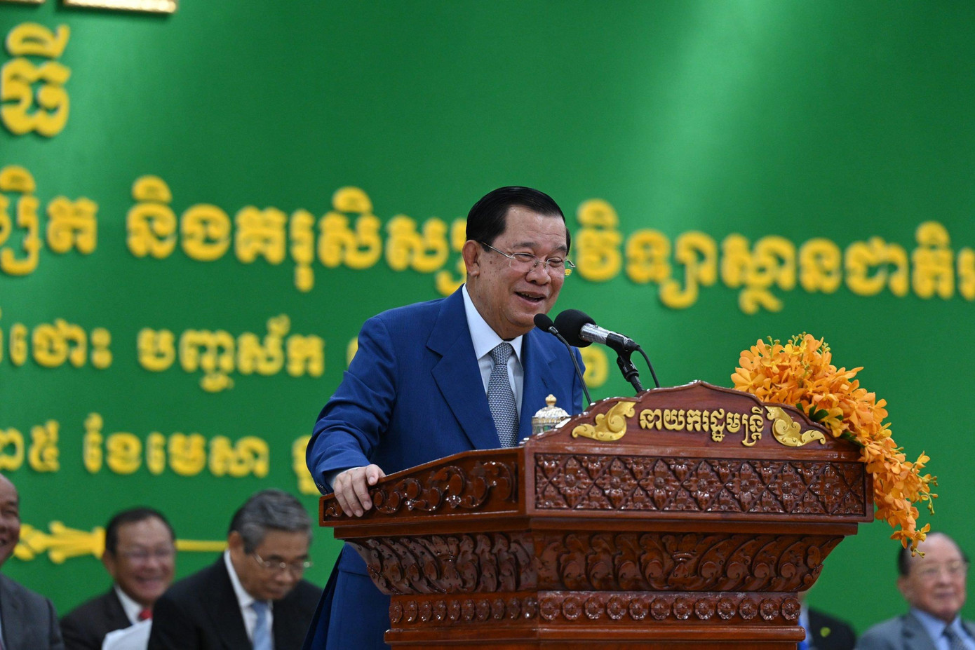 Thủ tướng Campuchia, ông Hun Sen, đang đốc thúc mọi công đoạn tổ chức SEA Games 32