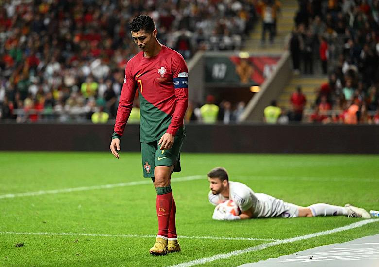 Ronaldo chỉ có một lần khiến thủ môn đối phương phải làm việc