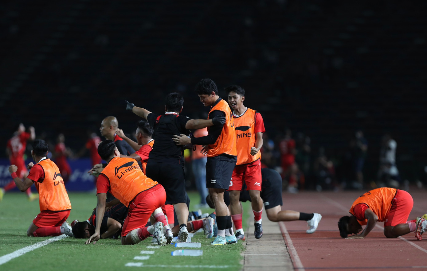 Hạ Thái Lan 5-2, Indonesia giành HCV SEA Games sau 32 năm chờ đợi ảnh 13