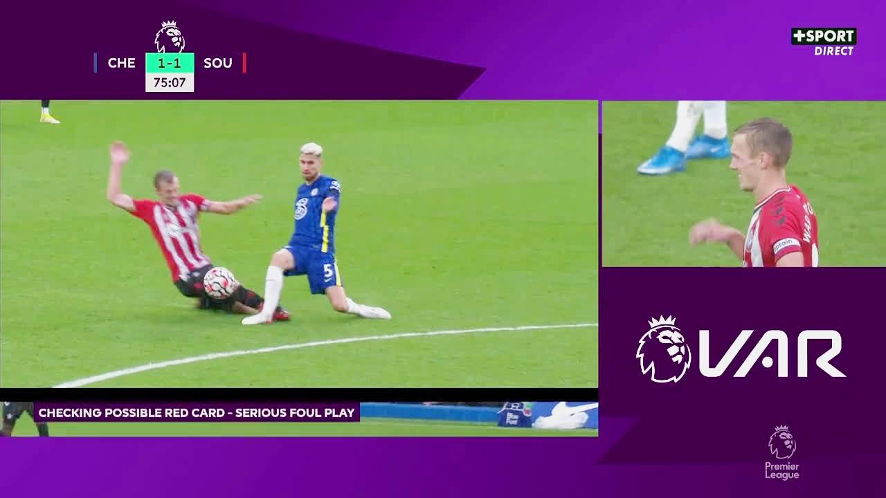 VAR một lần đưa ra quyết định có lợi và 1 lần đưa ra quyết định bất lợi cho Chelsea