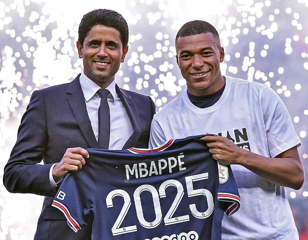 Nụ cười đã tắt trên môi Mbappe dù anh mới gia hạn hợp đồng với PSG Nụ cười đã tắt trên môi Mbappe dù anh mới gia hạn hợp đồng với PSG