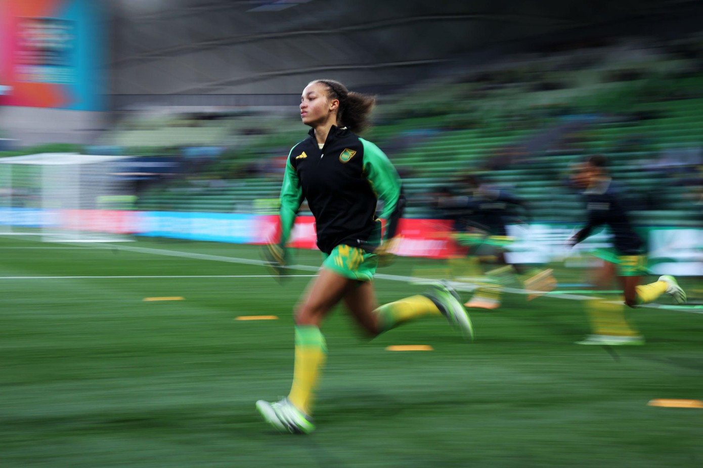 Colombia vào tứ kết sau chiến thắng trước Jamaica ảnh 2