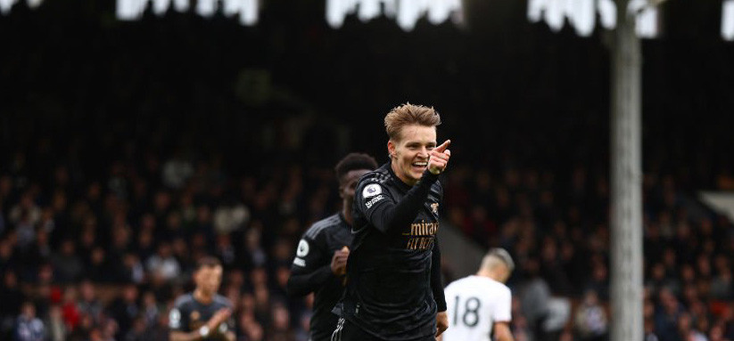 Đại thắng Fullham, Arsenal vững ngôi đầu ảnh 17